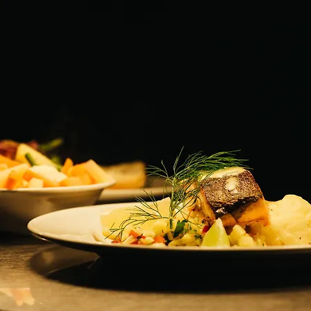 Salthill מלון 4*