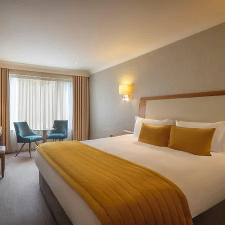 Salthill מלון 4*