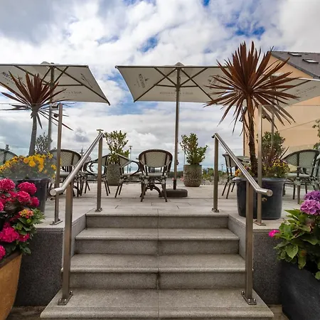 Salthill 4*