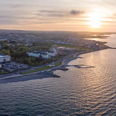 Отель Salthill Голуэй